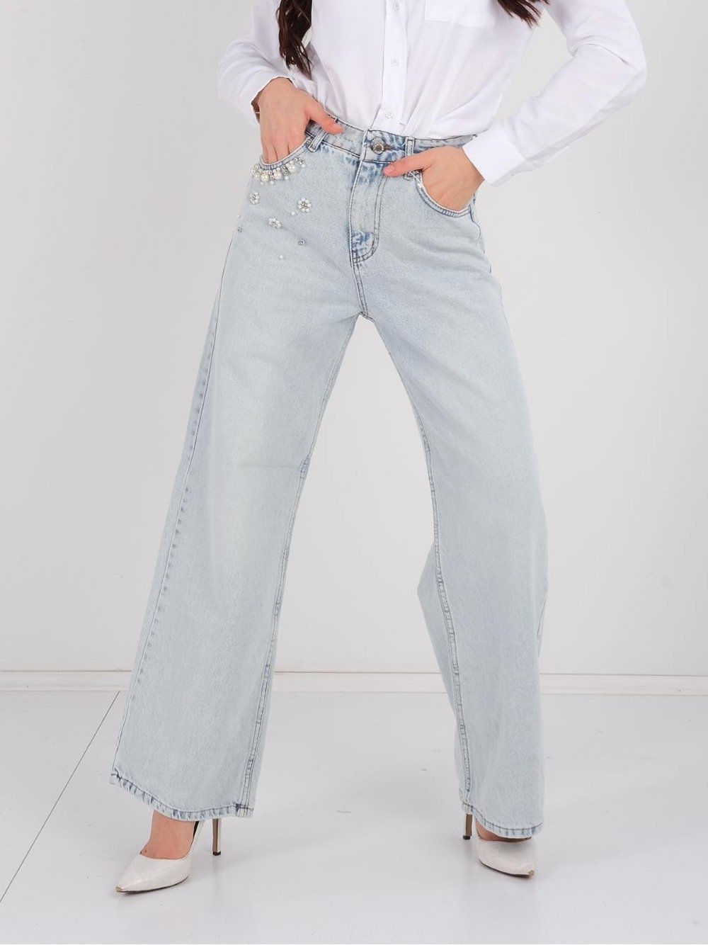 Rhinestone slit jeans